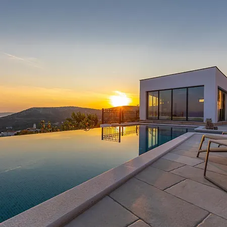 Villa Vinodol Hilltop 72