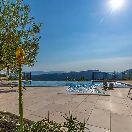 Vinodol Hilltop 72 Bribir