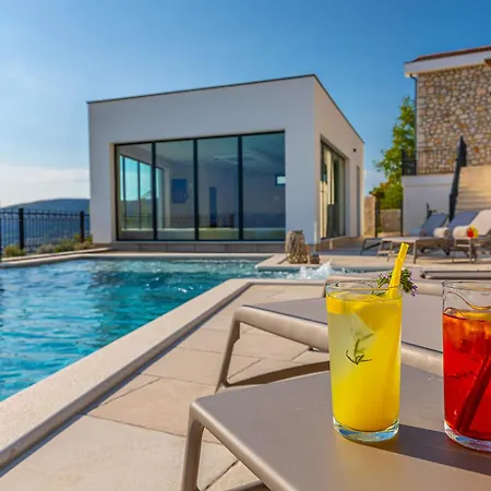 Villa Vinodol Hilltop 72 *