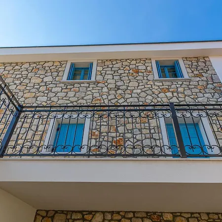 Vinodol Hilltop 72
