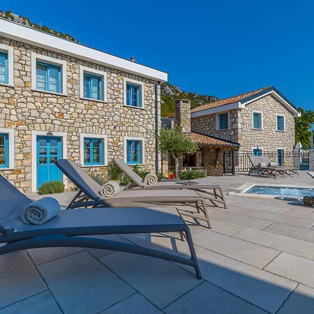 Vinodol Hilltop 72 Bribir