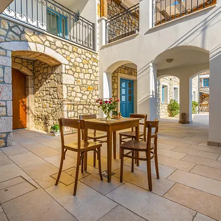 Vinodol Hilltop 72 Bribir